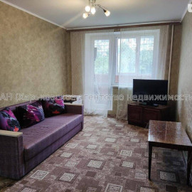 Продам квартиру, Полтавский Шлях ул. , 1  ком., 34.70 м², косметический ремонт