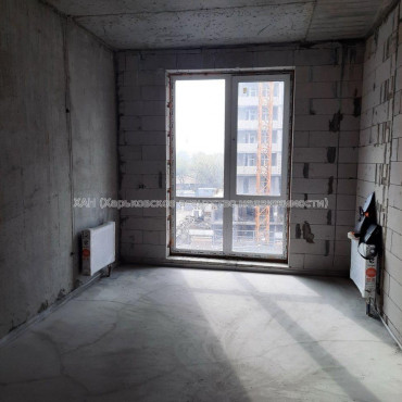 Продам квартиру, Клочковская ул. , 2  ком., 77 м², без внутренних работ 