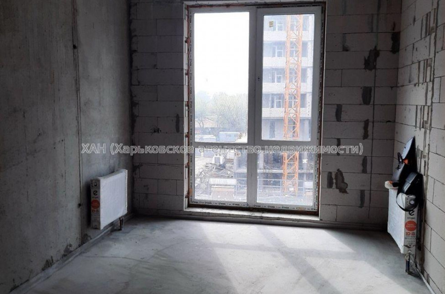Продам квартиру, Клочковская ул. , 2  ком., 77 м², без внутренних работ 
