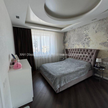 Продам квартиру, Героев Харькова просп. , 2  ком., 63.30 м², евроремонт 