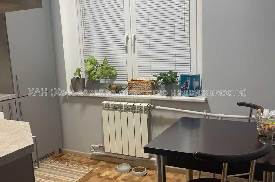 Продам квартиру, Бригады Хартия ул. , 3 кім., 65 м², евроремонт 