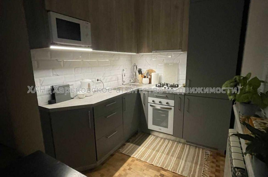 Продам квартиру, Бригады Хартия ул. , 3 кім., 65 м², евроремонт 