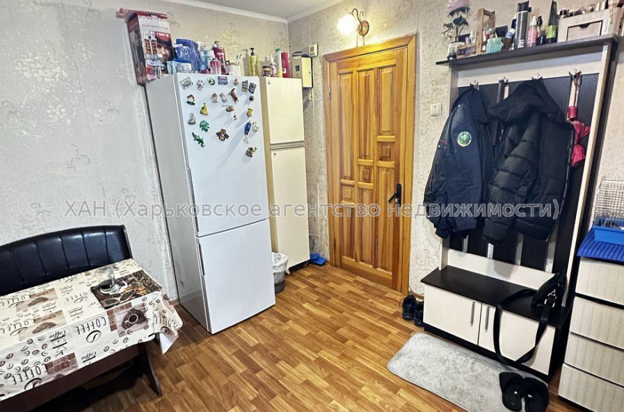 Продам квартиру, Селянская ул. , 1 кім., 18 м², косметический ремонт 