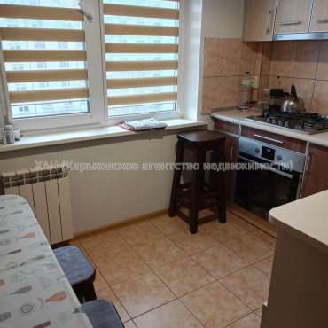 Продам квартиру, Свинаренко Петра ул. , 3  ком., 66 м², евроремонт 