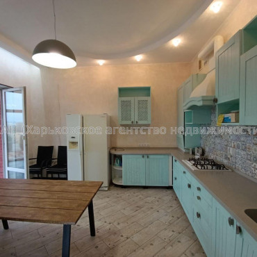 Продам будинок, Муромская ул. , 247 м², 12 соток, авторский дизайн 