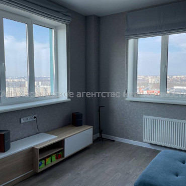 Продам квартиру, Академика Павлова ул. , 1 кім., 47 м², евроремонт 