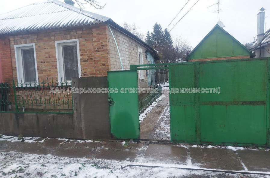 Продам дом, Красноморский пер. , 33 м², 2 сот., советский ремонт 