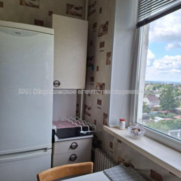 Продам квартиру, Электровозная ул. , 1 кім., 33 м², косметический ремонт 