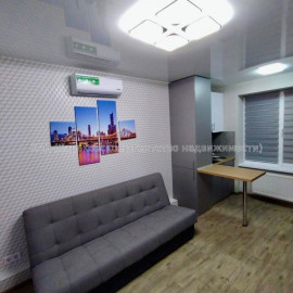 Продам квартиру, Шевченковский пер. , 1  ком., 19.90 м², евроремонт