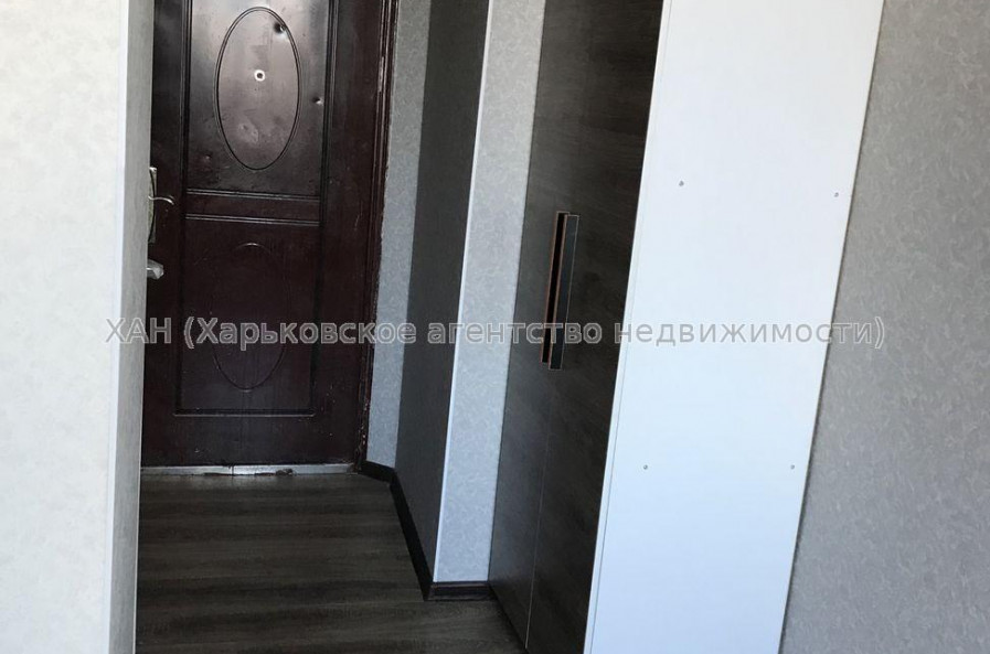 Продам квартиру, Рождественская ул. , 1 кім., 13 м², евроремонт 