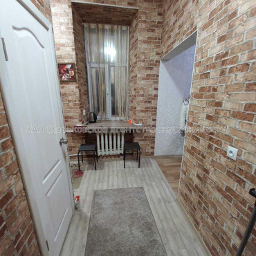 Продам квартиру, Чеботарская ул. , 46 , 1 кім., 30 м², советский ремонт 