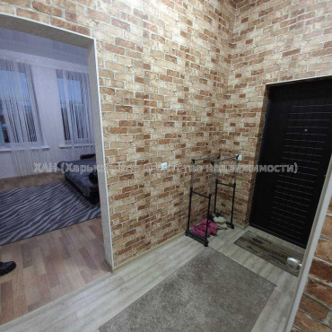 Продам квартиру, Чеботарская ул. , 46 , 1 кім., 30 м², советский ремонт 