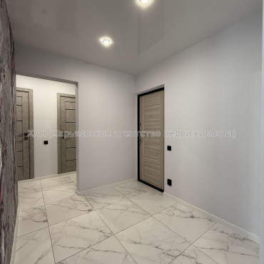 Продам квартиру, 92-й бригады ул. , 2 кім., 56 м², евроремонт  - фото 2 Продам квартиру, 92-й бригады ул. , 2 кім., 56 м², евроремонт