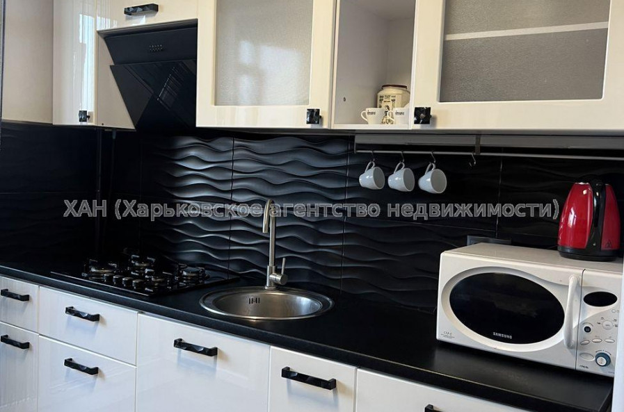 Продам квартиру, Ньютона ул. , 1  ком., 41.20 м², евроремонт 