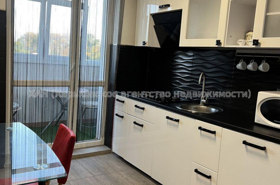 Продам квартиру, Ньютона ул. , 1  ком., 41.20 м², евроремонт 