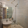 Продам квартиру, Валентиновская ул. , 1  ком., 36 м², советский ремонт 