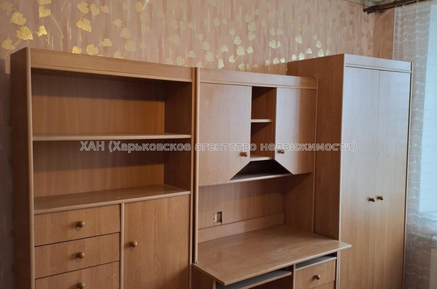 Продам квартиру, Валентиновская ул. , 1  ком., 36 м², советский ремонт 