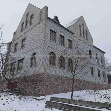 Продам будинок, 745 м², 20 соток, без отделочных работ 