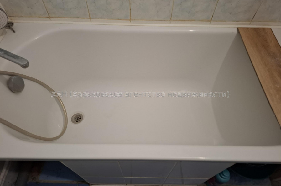 Продам квартиру, Аэрокосмический пр. , 1 кім., 44 м², косметический ремонт 