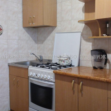 Продам квартиру, Аэрокосмический пр. , 1  ком., 44 м², косметический ремонт 