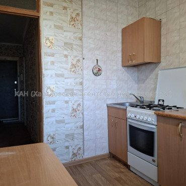 Продам квартиру, Аэрокосмический пр. , 1 кім., 44 м², косметический ремонт 