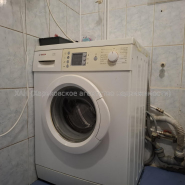 Продам квартиру, Аэрокосмический пр. , 1 кім., 44 м², косметический ремонт 