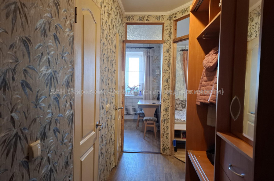 Продам квартиру, Аэрокосмический пр. , 1 кім., 44 м², косметический ремонт 