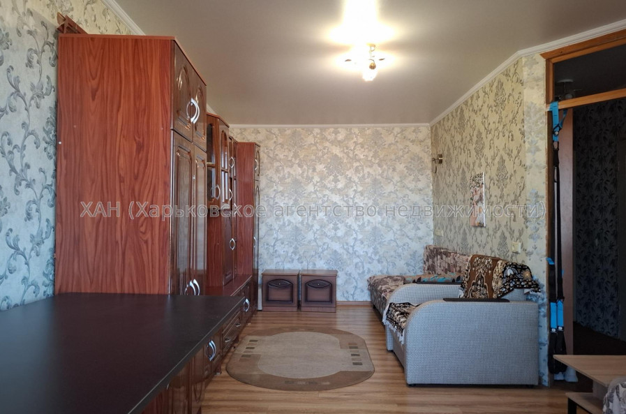 Продам квартиру, Аэрокосмический пр. , 1 кім., 44 м², косметический ремонт 