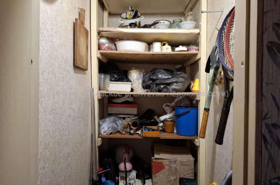 Продам квартиру, Аэрокосмический пр. , 1 кім., 44 м², косметический ремонт 