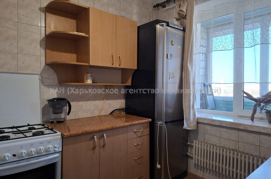 Продам квартиру, Аэрокосмический пр. , 1 кім., 44 м², косметический ремонт 