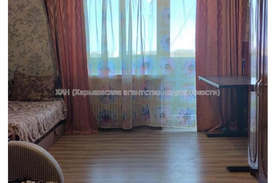 Продам квартиру, Аэрокосмический пр. , 1 кім., 44 м², косметический ремонт 