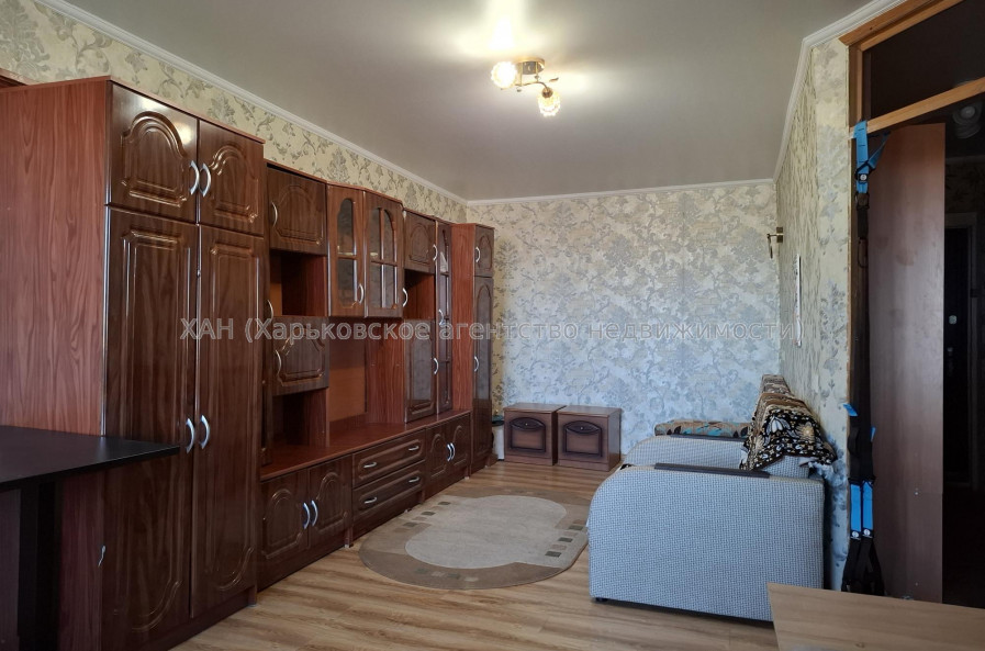 Продам квартиру, Аэрокосмический пр. , 1 кім., 44 м², косметический ремонт 