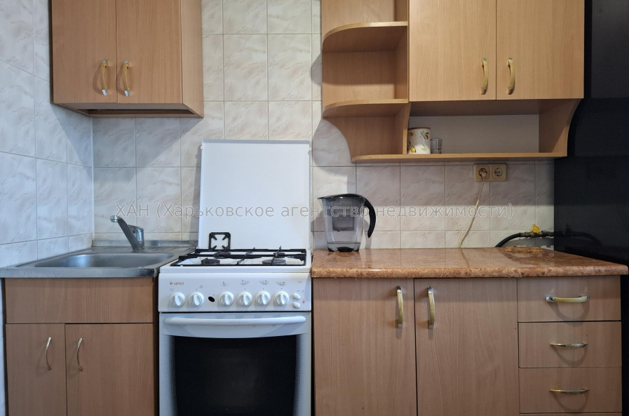 Продам квартиру, Аэрокосмический пр. , 1 кім., 44 м², косметический ремонт 
