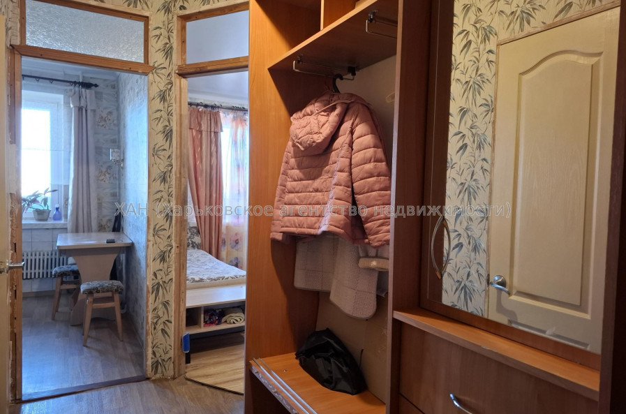 Продам квартиру, Аэрокосмический пр. , 1 кім., 44 м², косметический ремонт 