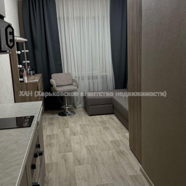 Продам квартиру, Любови Малой  просп. , 1  ком., 17 м², евроремонт 