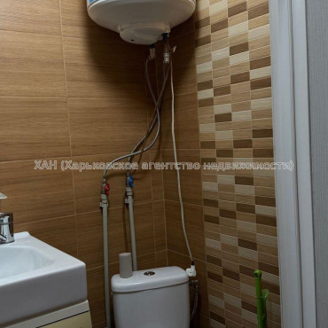 Продам квартиру, Любови Малой  просп. , 1  ком., 17 м², евроремонт 