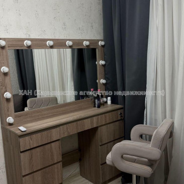 Продам квартиру, Любови Малой  просп. , 1  ком., 17 м², евроремонт 