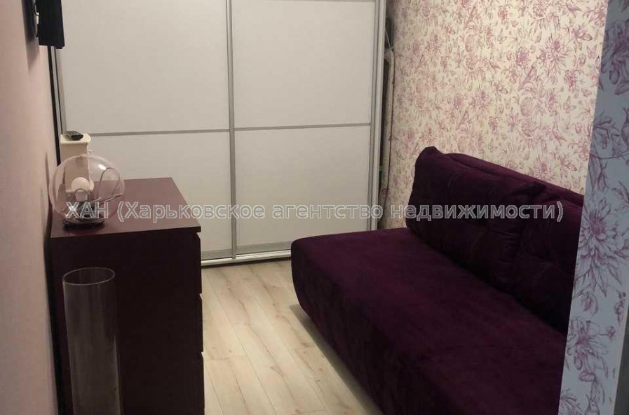 Продам квартиру, Дача 55 ул. , 2 кім., 40 м², евроремонт 