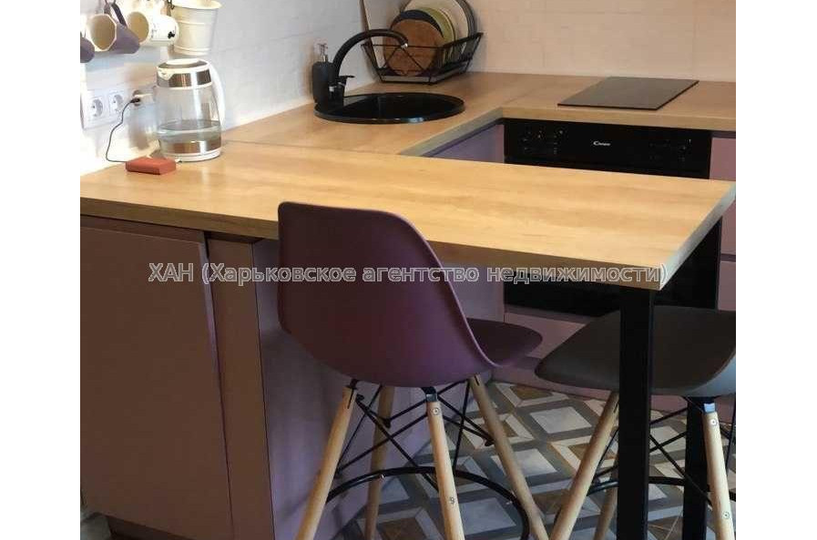 Продам квартиру, Дача 55 ул. , 2  ком., 40 м², евроремонт 