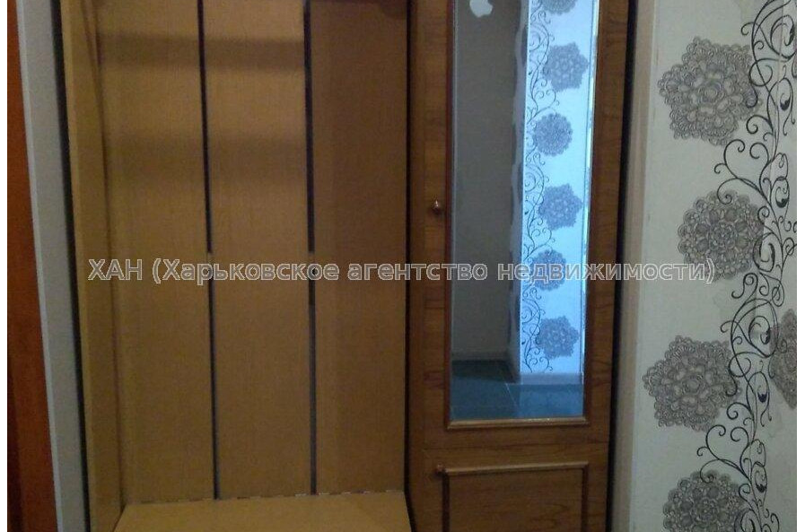 Продам квартиру, Ковтуна ул. , 1 кім., 38 м², косметический ремонт 