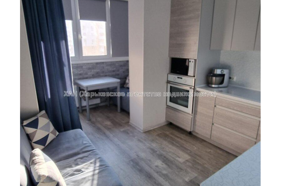 Продам квартиру, Льва Ландау просп. , 1  ком., 42 м², евроремонт 