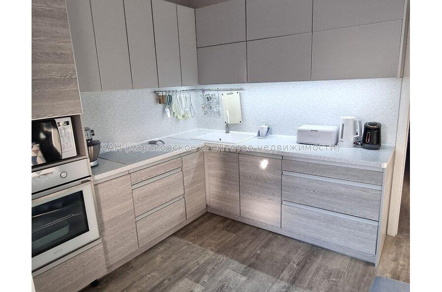 Продам квартиру, Льва Ландау просп. , 1  ком., 42 м², евроремонт 
