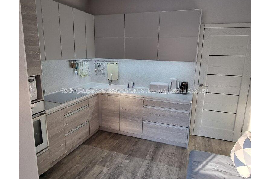 Продам квартиру, Льва Ландау просп. , 1  ком., 42 м², евроремонт 