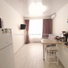 Продам квартиру, Шевченковский пер. , 1  ком., 18.60 м², капитальный ремонт