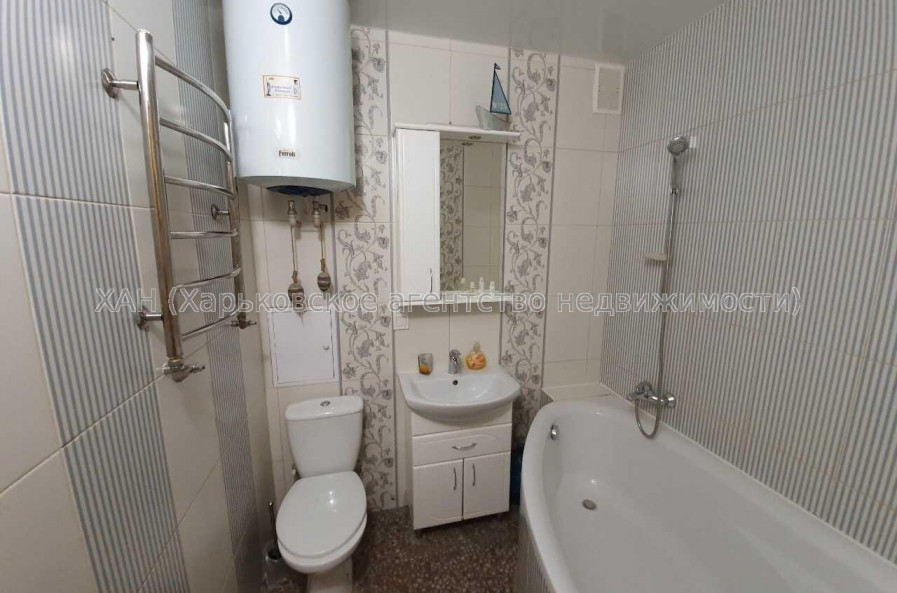 Продам квартиру, Победы просп. , 2  ком., 39 м², косметический ремонт 