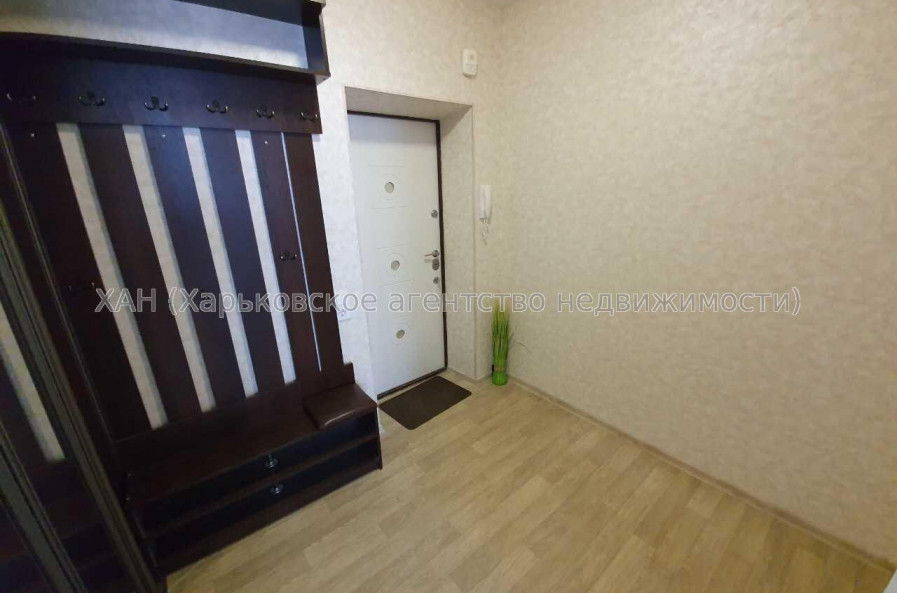 Продам квартиру, Победы просп. , 2  ком., 39 м², косметический ремонт 