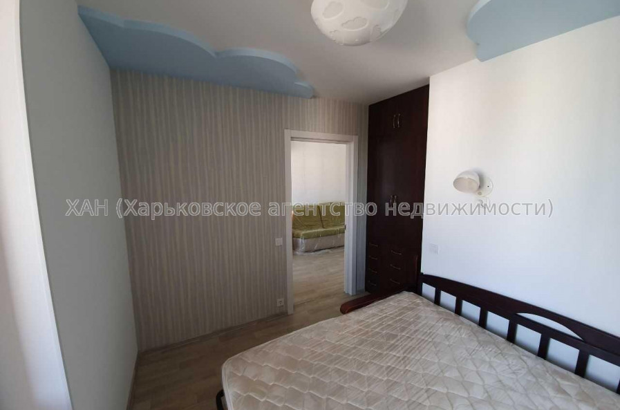 Продам квартиру, Победы просп. , 2 кім., 39 м², косметический ремонт 