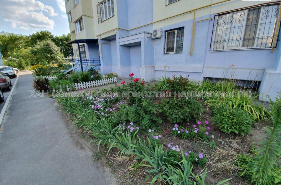 Продам квартиру, Победы просп. , 2 кім., 39 м², косметический ремонт 