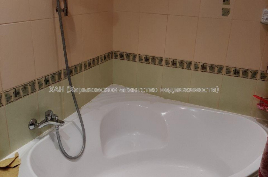 Продам квартиру, Льва Ландау просп. , 3  ком., 59 м², капитальный ремонт 