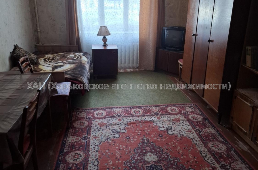 Продам квартиру, Александровский просп. , 87 , 1 кім., 30.70 м², советский ремонт 